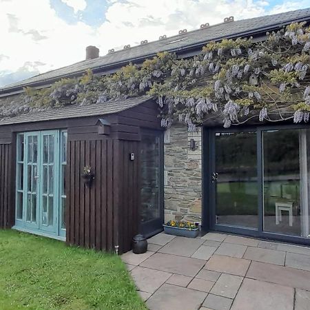 Wisteria Barn, Trewethen, St Teath, Nr Port Isaac Villa Saint Teath Buitenkant foto
